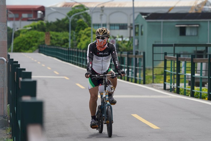 VIDEO: High temperatures leave Taiwan looking for ways to handle the heat