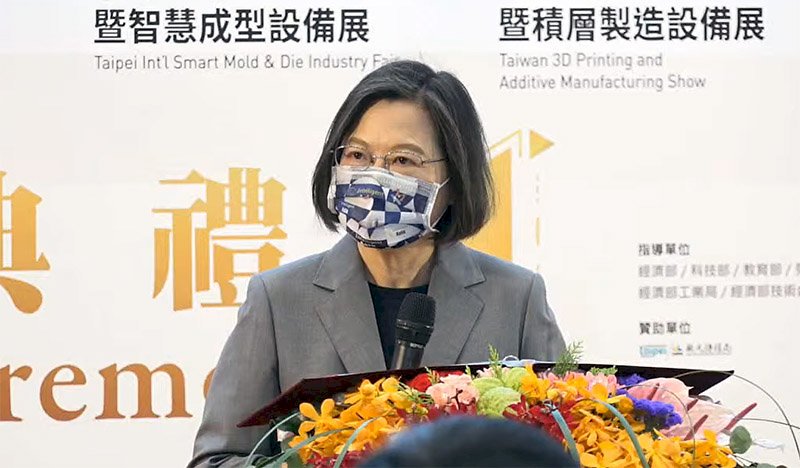 Tsai: Taiwan wants to become a global leader in smart technology