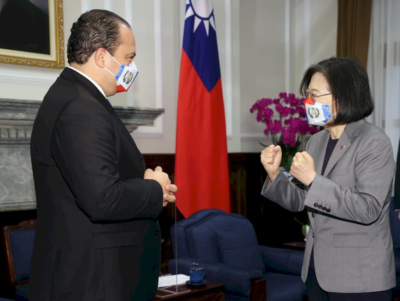 President Tsai meets with Guatemala Foreign Minister Mario Búcaro