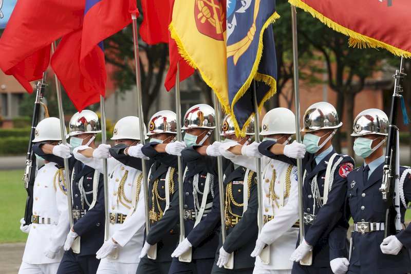VIDEO: Armed forces honor guard rehearses ahead of National Day celebration