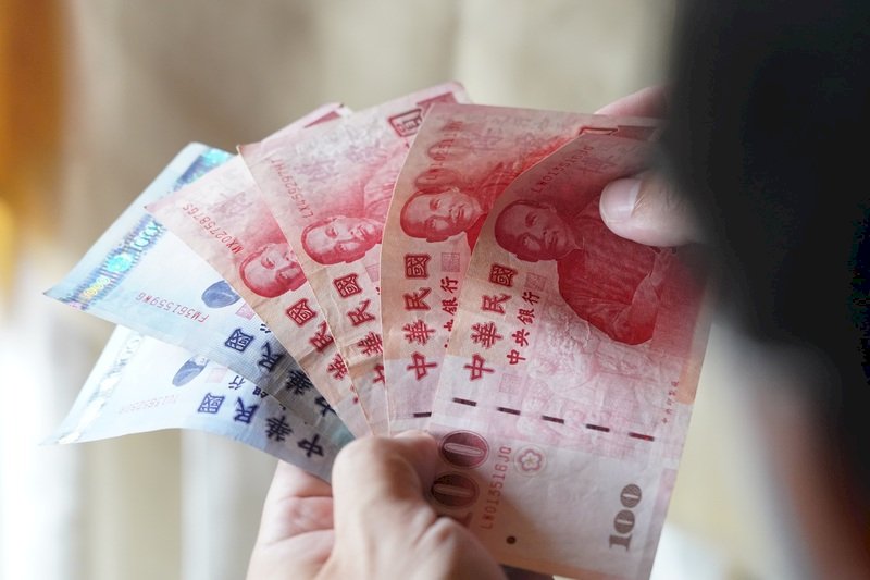 Minister: Taiwan’s robust GDP growth due to strong currency