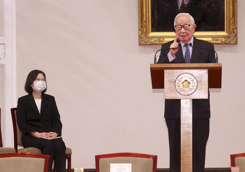 Semiconductor tycoon to represent Taiwan at APEC summit