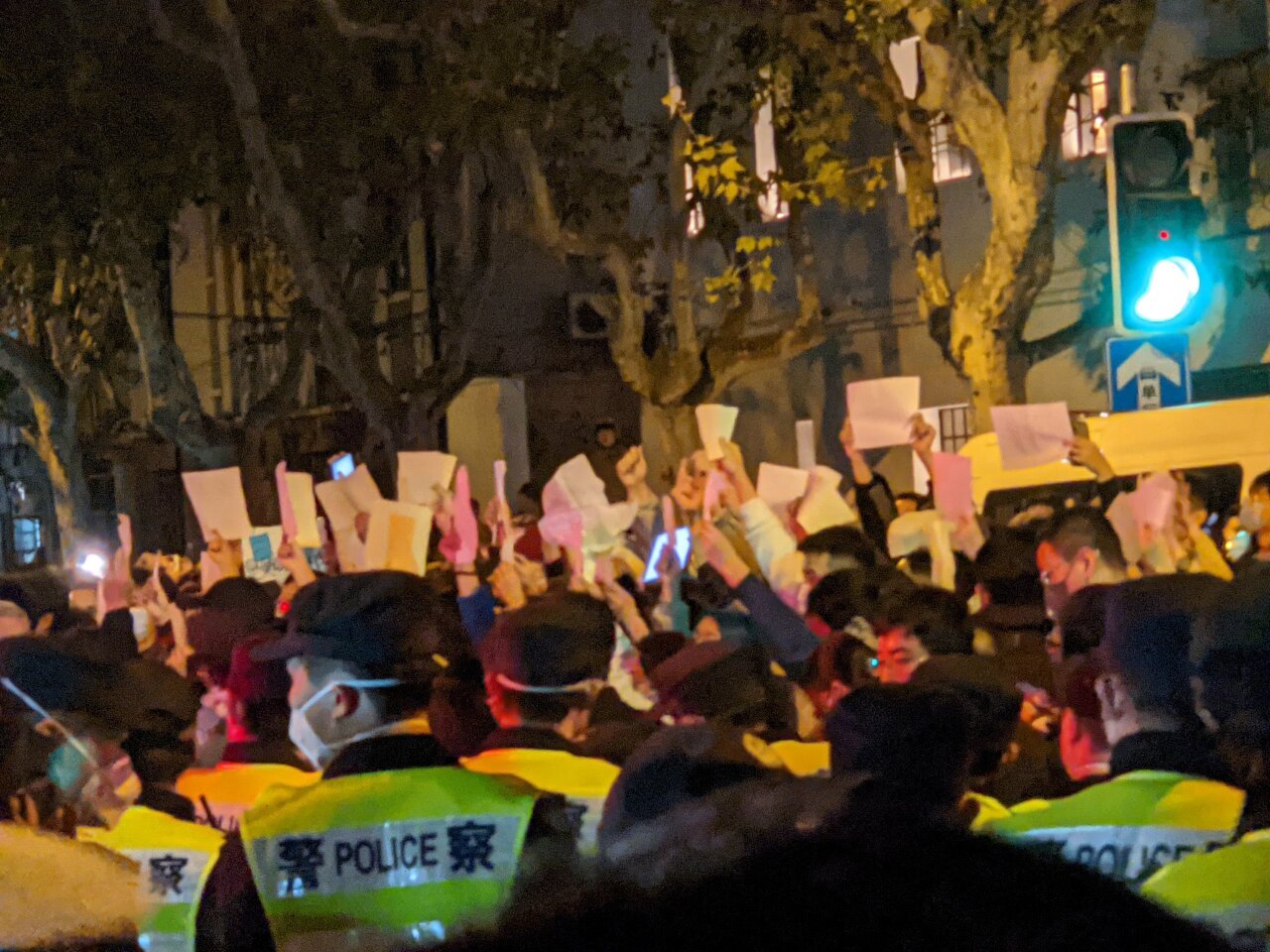 Taiwanese officials: China should listen to protesters