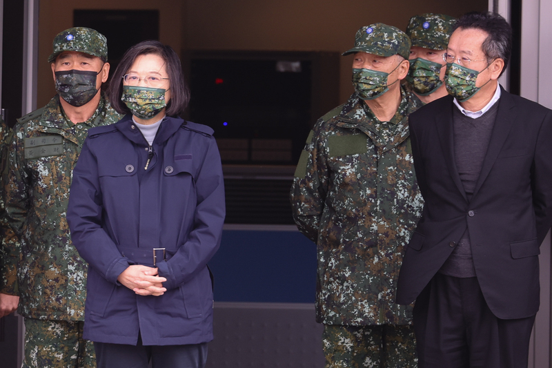 Tsai: Longer conscription will strengthen Taiwan’s self-defense