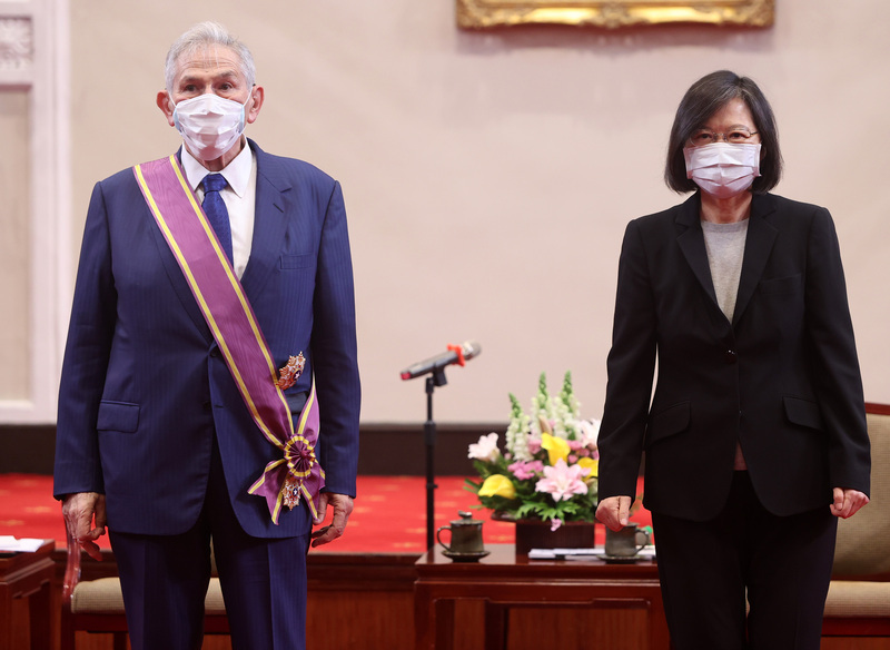 President Tsai Ing-wen pushes for tax agreement with US