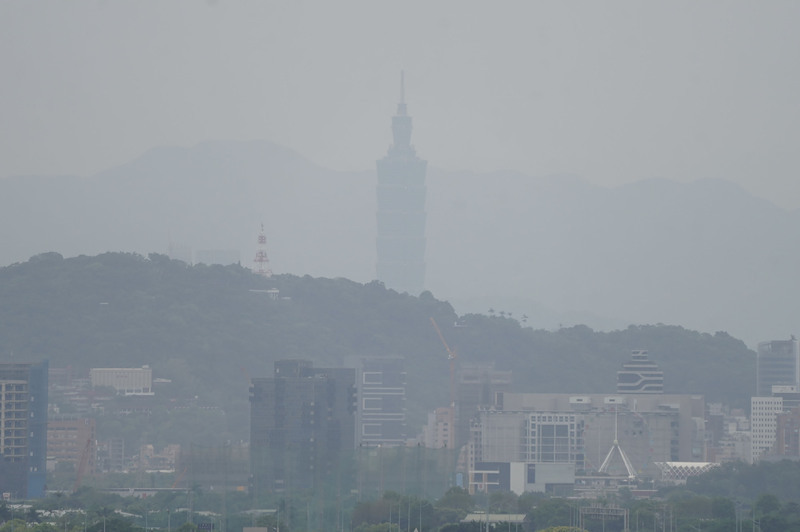 Poor air quality alerts reach orange and red: Environmental Ministry