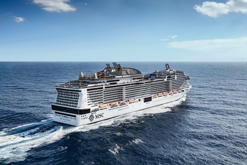 Largest ship in Asia welcomed into Keelung Port