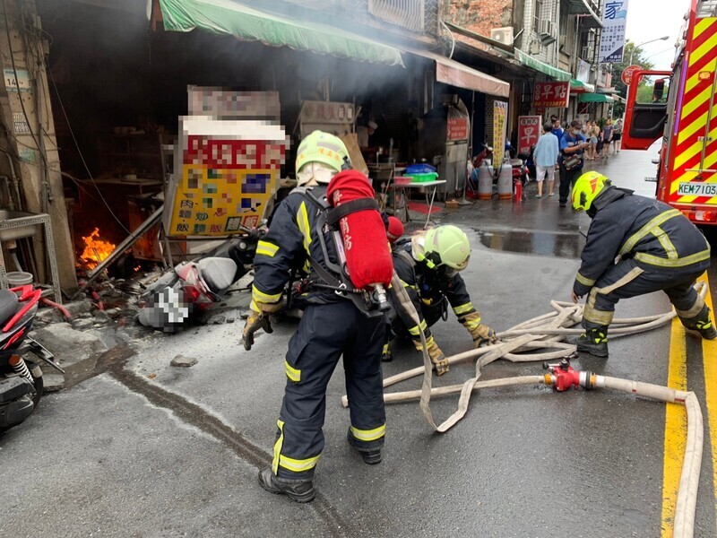 VIDEO: Taichung fire brigade holds selection for squad leader positions