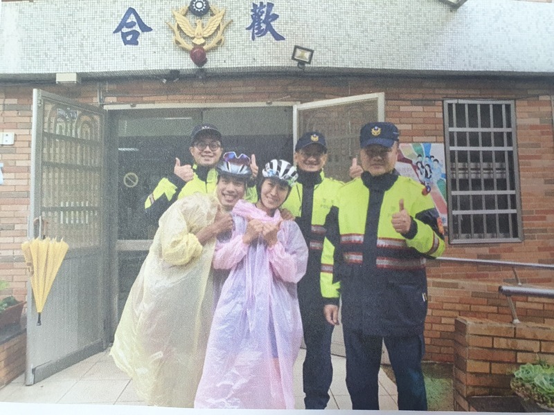 VIDEO: Korean cycling champions share moving story of warm treatment from #Taiwan police during a disastrous ride