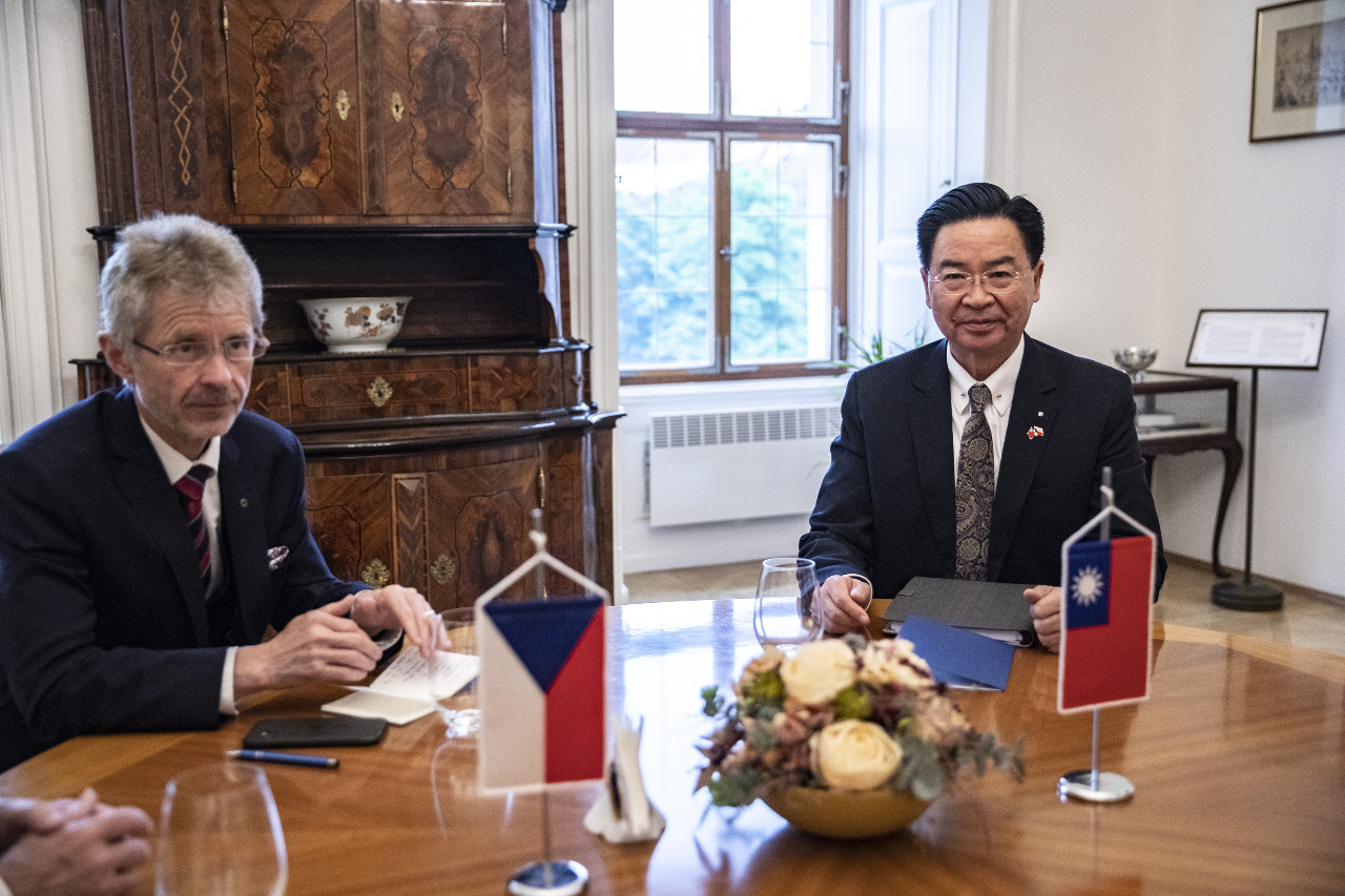 Foreign Minister Joseph Wu meets with Czech Senate President Milos Vystrcil