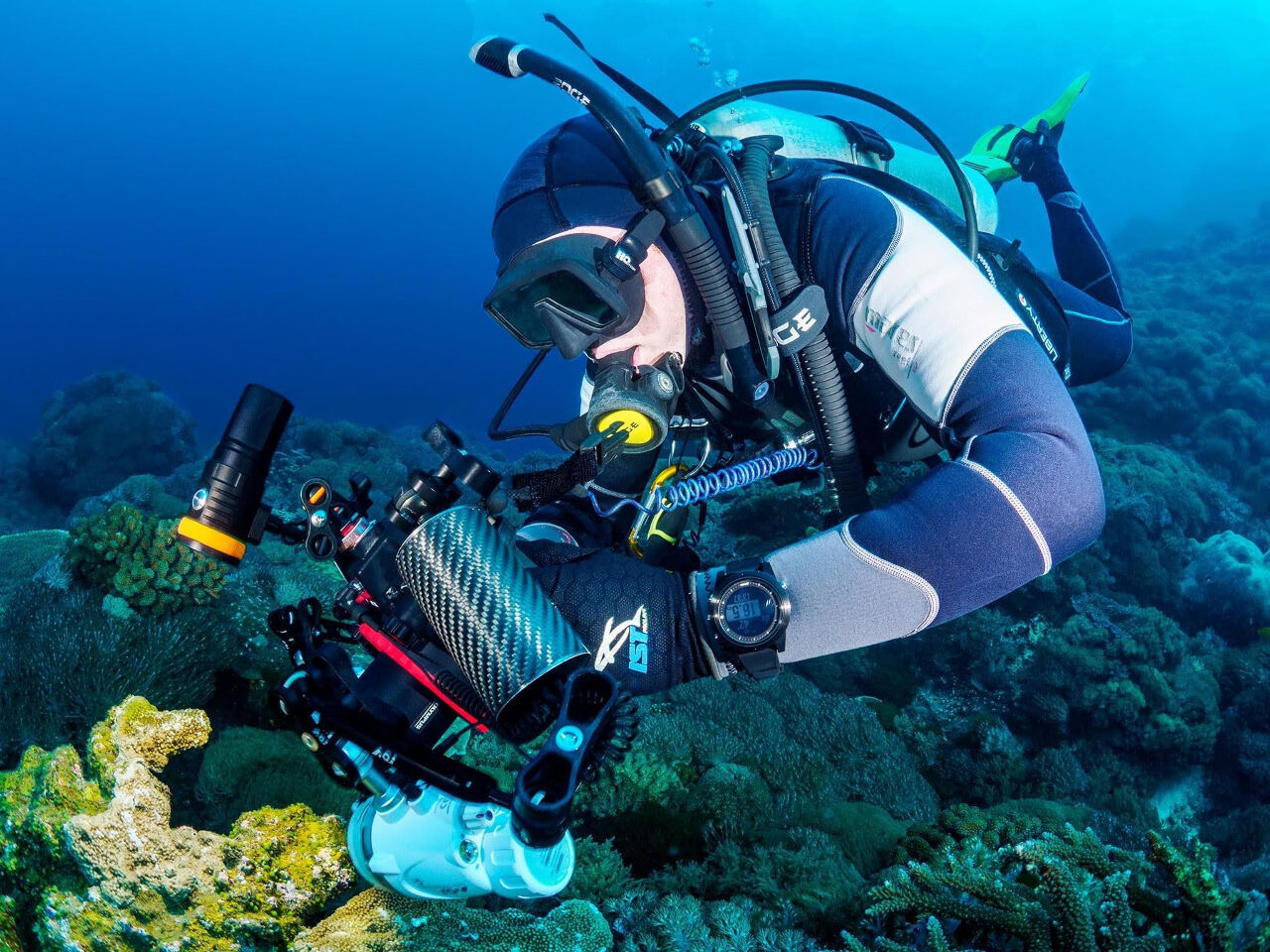 Capturing Taiwan's underwater macro-organisms ft. Wesley Oosthuizen (part 2)
