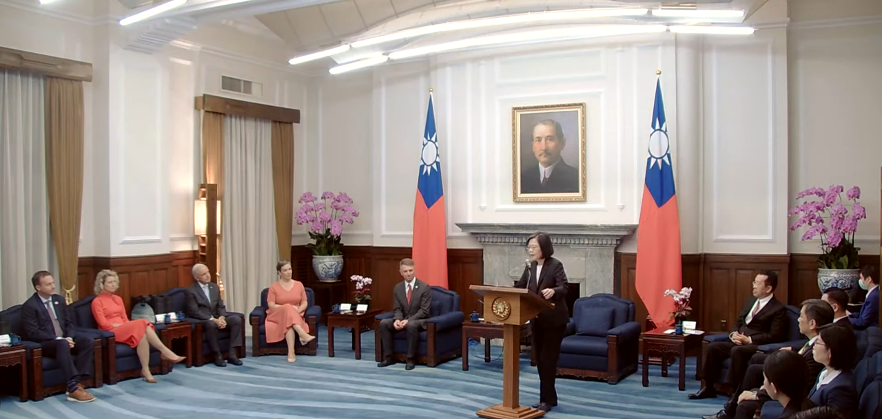 President Tsai meets with US delegation led by Vice Chairman of the House Armed Services Committee