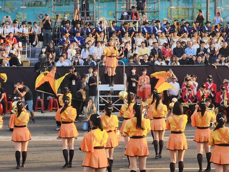 VIDEO: Taiwan welcomes back Japan’s “Orange Devils” band