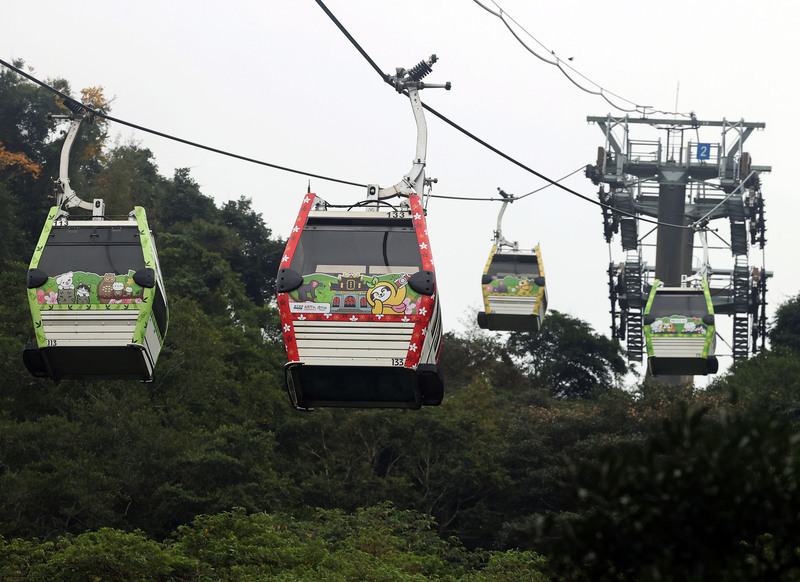 VIDEO: Maokong Gondolas sport new clothes for LNY