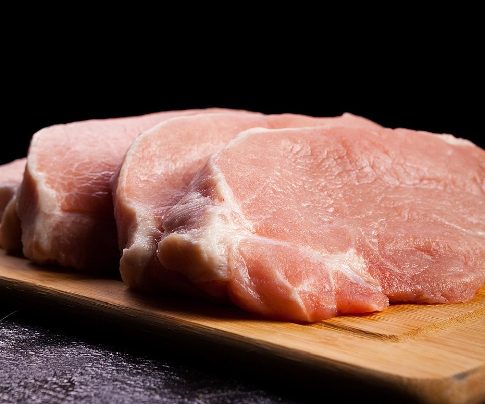 First batch of imported hormone-treated pork released to domestic market