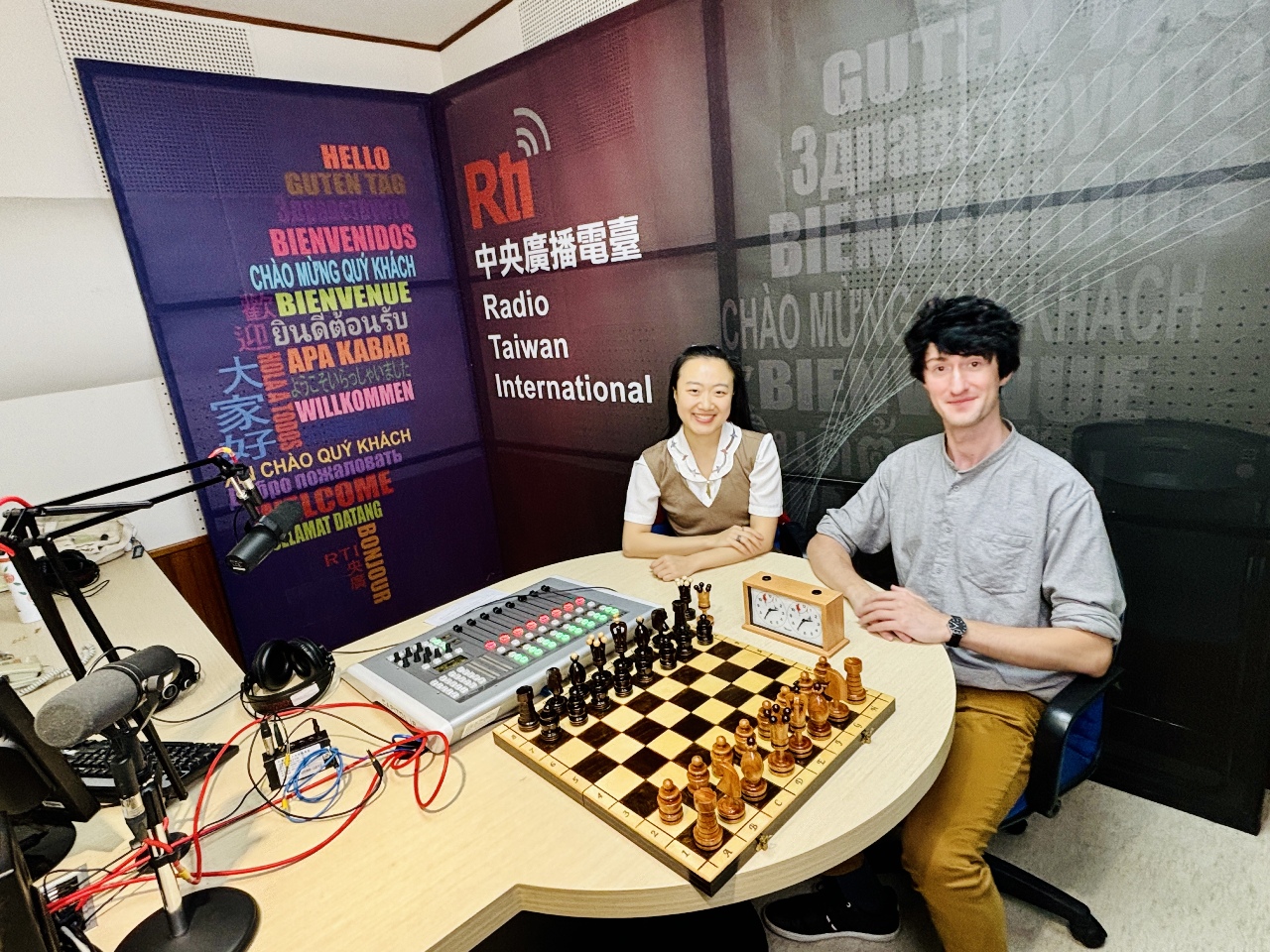 The Queen's Gambit - How good is it? ft. Grzegorz Sienkiewicz