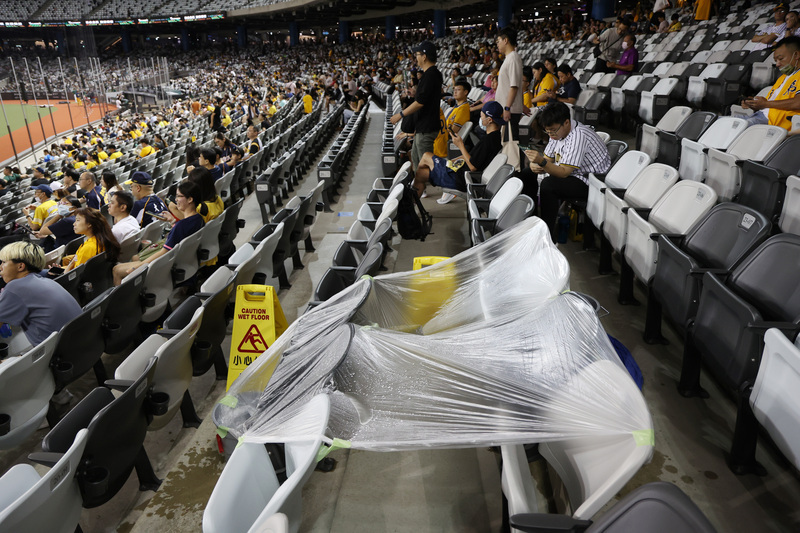 Taipei Dome’s serious water leakage raises concerns over National Day plans