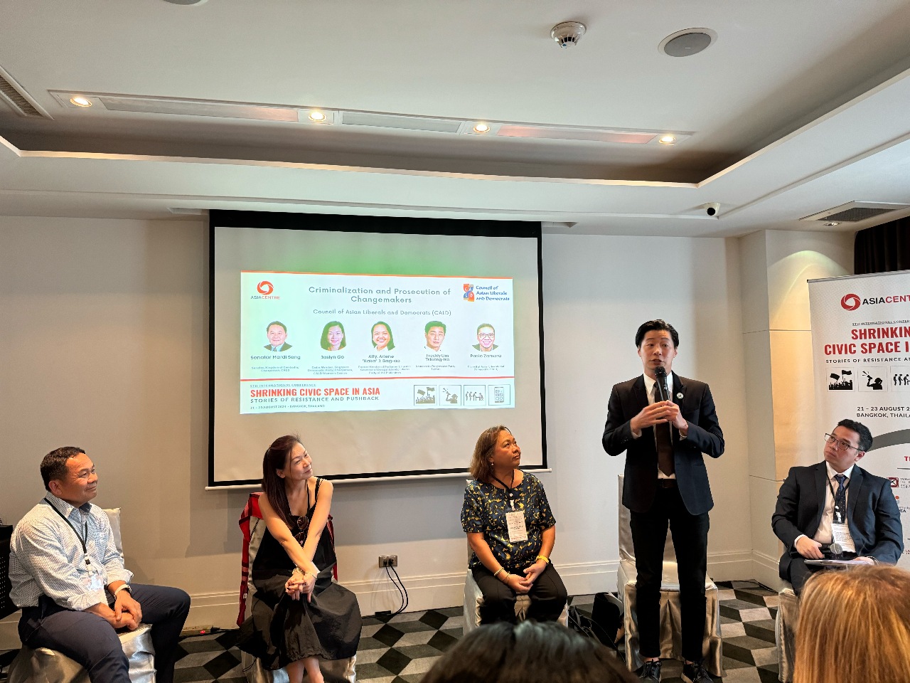 Former legislator Freddy Lim depicts Taiwan as the model for change at international conference