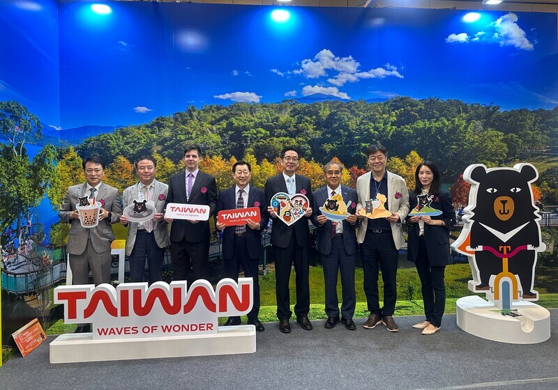 Taiwan pavilion wins Best Booth Design in Busan Travel Fair