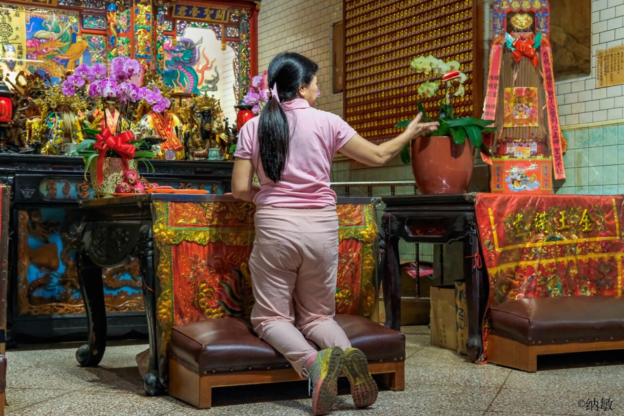 Polling the gods: Divination and decision-making in a Taiwanese temple