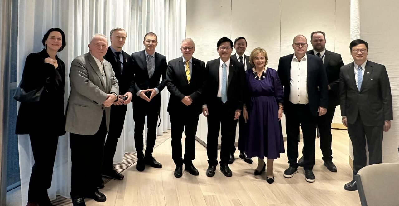 Foreign minister’s first European trip seeks to strengthen collaboration with drone manufacturers