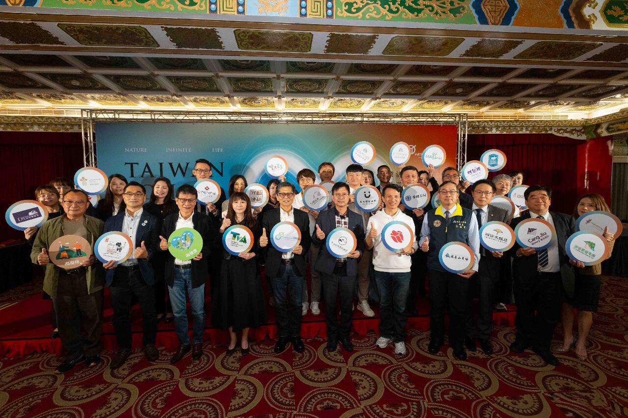 Taiwan LOHAS Association and Lion Travel announce new travel itineraries geared towards a super-aged society