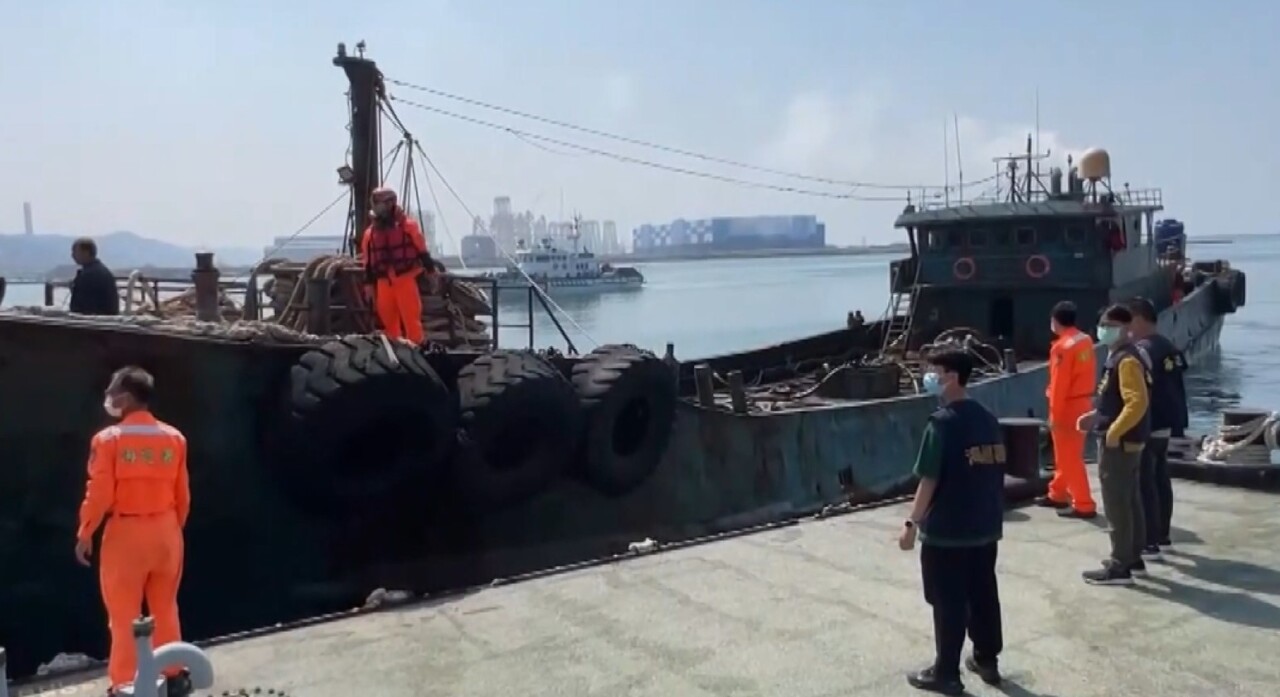WATCH: Unmarked Chinese vessels trespass in Taiwan’s waters