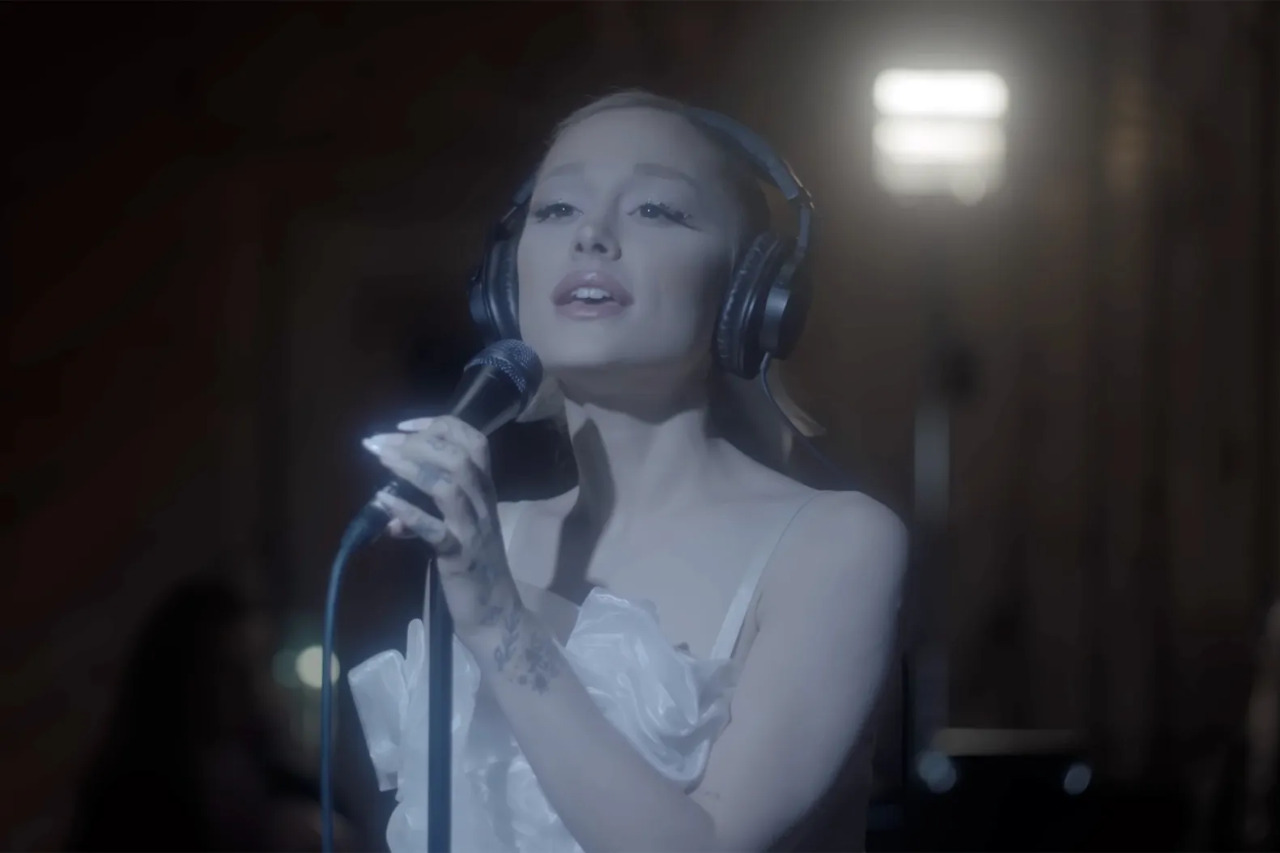 EP615: Another one of Ariana Grande's new singles enters our hit prediction!
